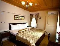 Hotel Fides